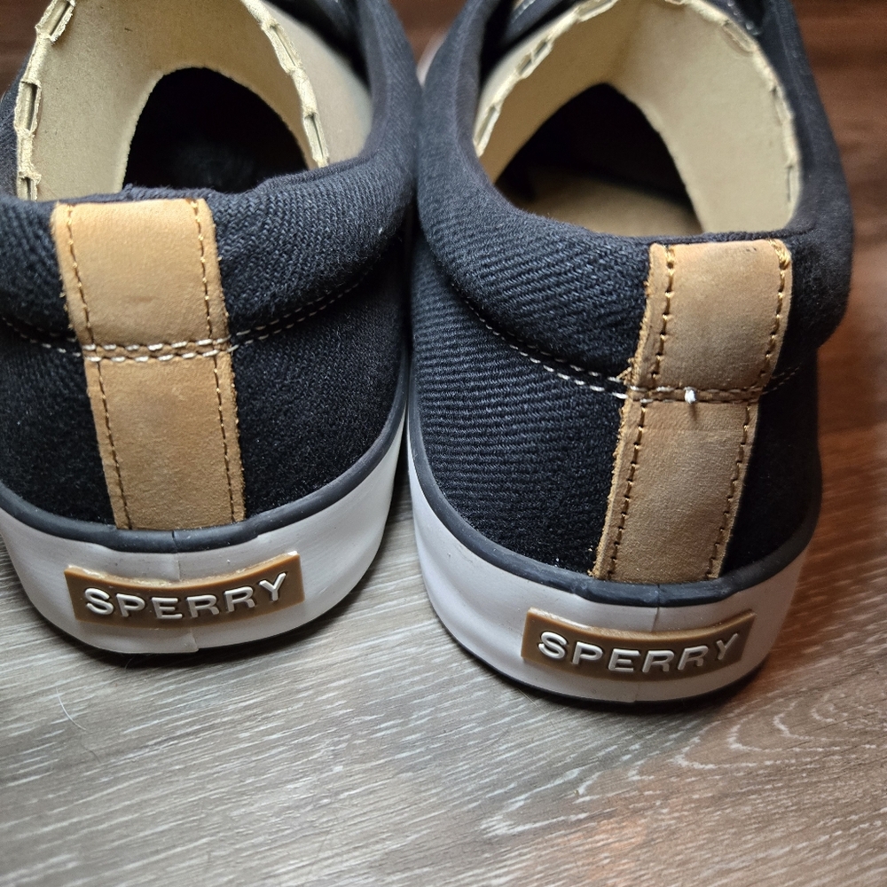 Sperry Black Boat Shoes‎ with Classic Design - Picture 4 of 6